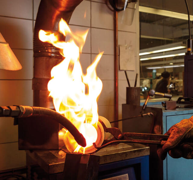 Na začátku je oheň